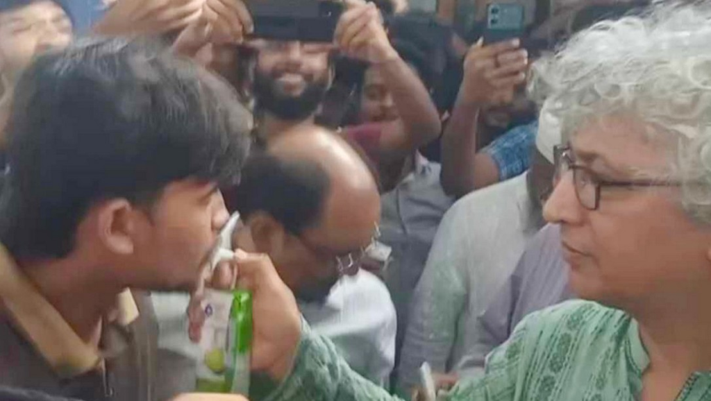 কুয়েট প্রশাসনে রদবদলের ইঙ্গিত, শিক্ষার্থীদের আনন্দ মিছিল 4 img