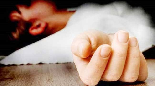 গোপালগঞ্জ-টেকেরহাট সড়কের সাতপাড় এলাকায় সড়ক দুর্ঘটনায় ০১জন শিশু নিহত হয়। 4 pic