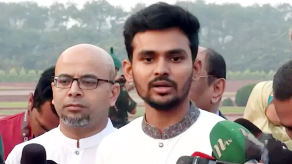 "পিন্ডির দাসত্ব করতে নয়, স্বাধীনতা রক্ষার লড়াই চলছে" — আসিফ মাহমুদ সজীব 4 img