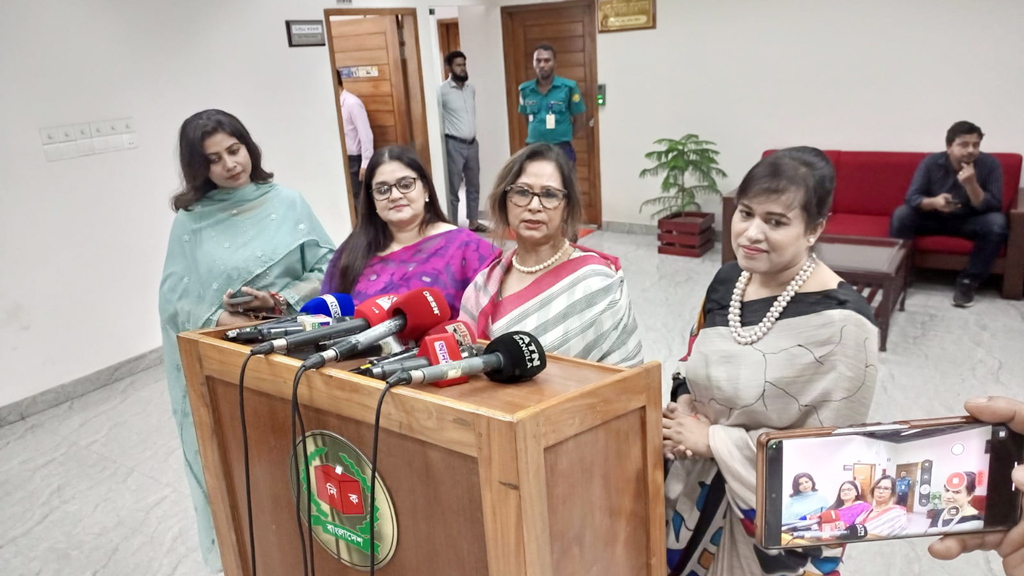সংসদে নারীদের জন্য ১০০ আসন চায় ‘ওয়েব’ 4 img
