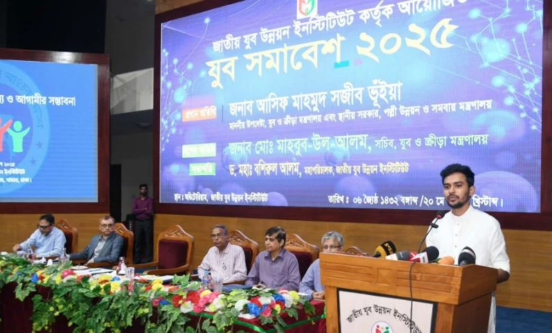 “নতুন বাংলাদেশ গড়ার চালিকাশক্তি তরুণরাই” — যুব উপদেষ্টা আসিফ মাহমুদ সজীব 4 img