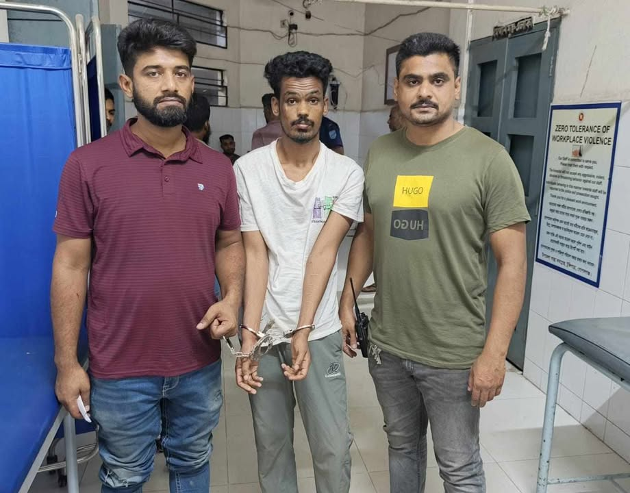 গোপালগঞ্জের টুঙ্গিপাড়ায় অপহরণ চক্রের মূল হোতাসহ একাধিক মামলার ২ আসামি গ্রেফতার 4 img