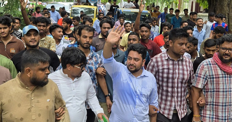 "পরিবর্তন ছাড়া ছাড় নেই, মানুষ আর কাউকে ক্ষমা করবে না" — সৈয়দপুরে নাহিদ ইসলাম 4 img