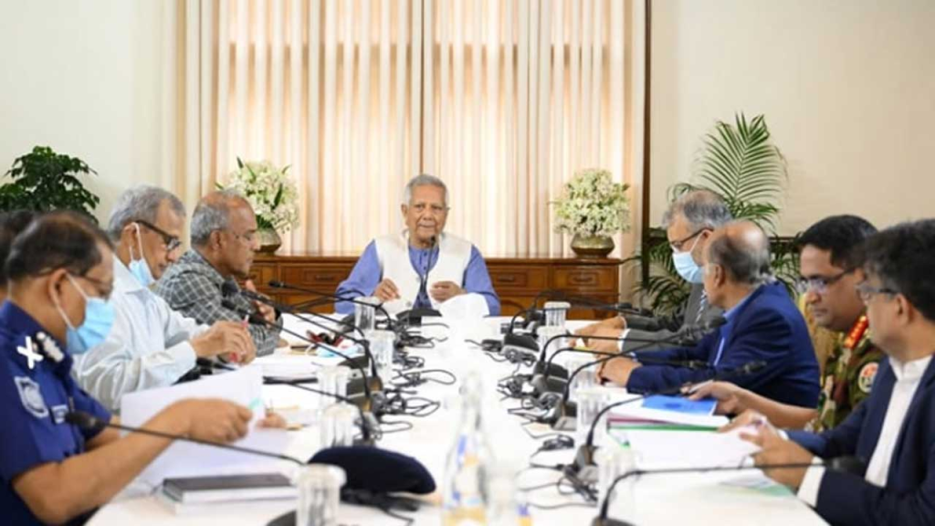 নির্বাচন প্রস্তুতি নিয়ে প্রধান উপদেষ্টার সঙ্গে আইন-শৃঙ্খলা বাহিনীর পর্যালোচনা সভা 4 img
