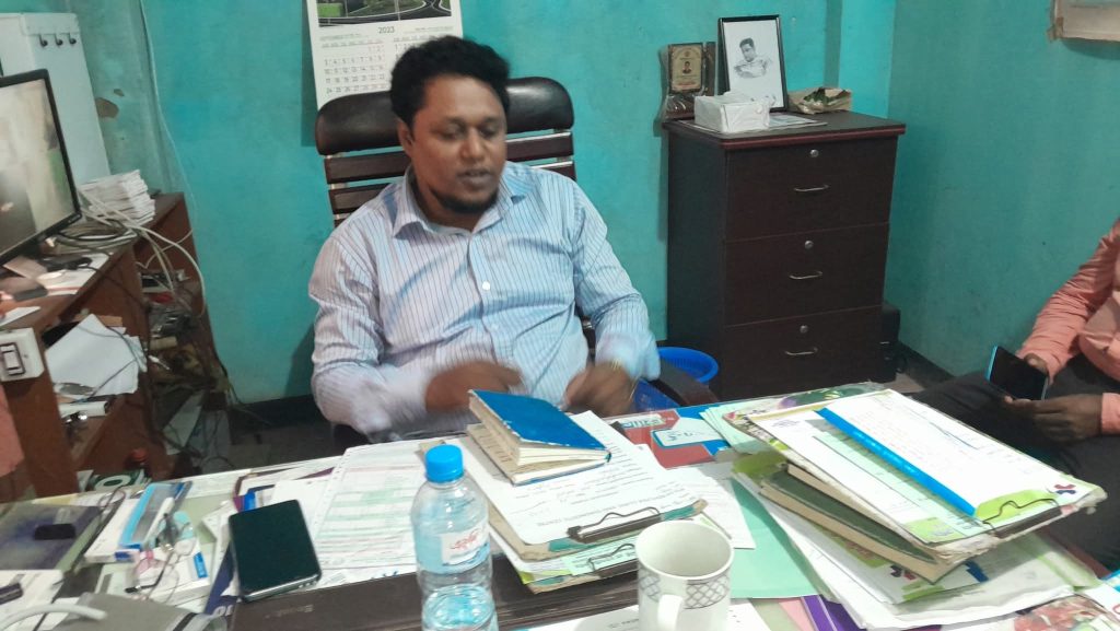 দুপচাঁচিয়ায় হত্যা মামলার আসামি চামরুল ইউপি আ.লীগ নেতা আজমল হোসেন গ্রেপ্তার 4 Img