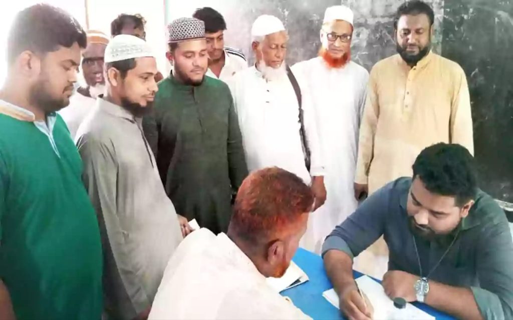 ব্রাহ্মণপাড়ায় ফ্রি মেডিকেল ক্যাম্পে এক হাজারের বেশি রোগীকে চিকিৎসাসেবা 4 Img