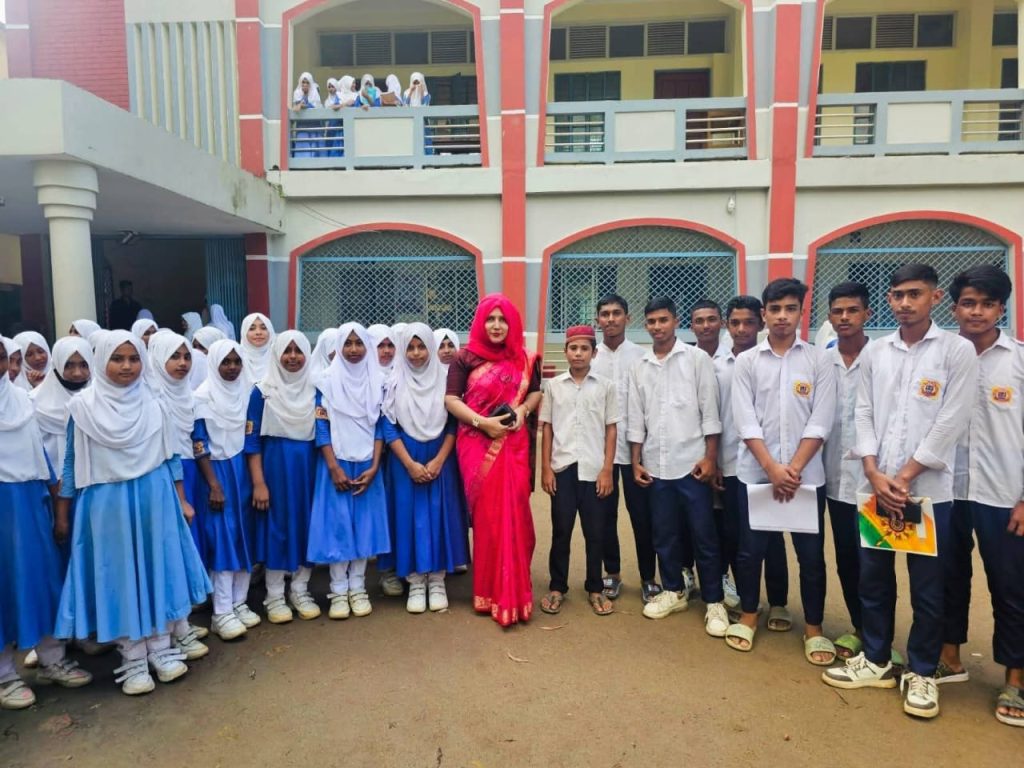 শিক্ষার গুণগত মান নিশ্চিতে ব্রাহ্মণপাড়ার বিভিন্ন শিক্ষা প্রতিষ্ঠান পরিদর্শন ইউএনও’র 4 Img