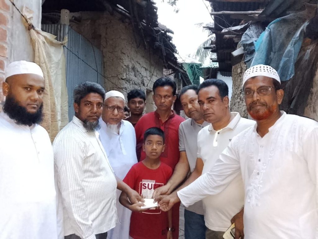 বগুড়া সদর উপজেলা বিএনপির সাংগঠনিক সম্পাদক আবু সালেহ নয়ন অসুস্থ, দলীয় নেতৃবৃন্দের খোঁজখবর 4 IMG 20251102 WA0000