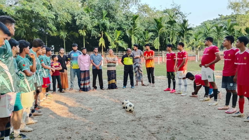 নন্দীগ্রামে আমড়া গোহাইল যুব সমাজ উদ্যোগে ফুটবল টুর্নামেন্ট অনুষ্ঠিত হয় 4 image 24