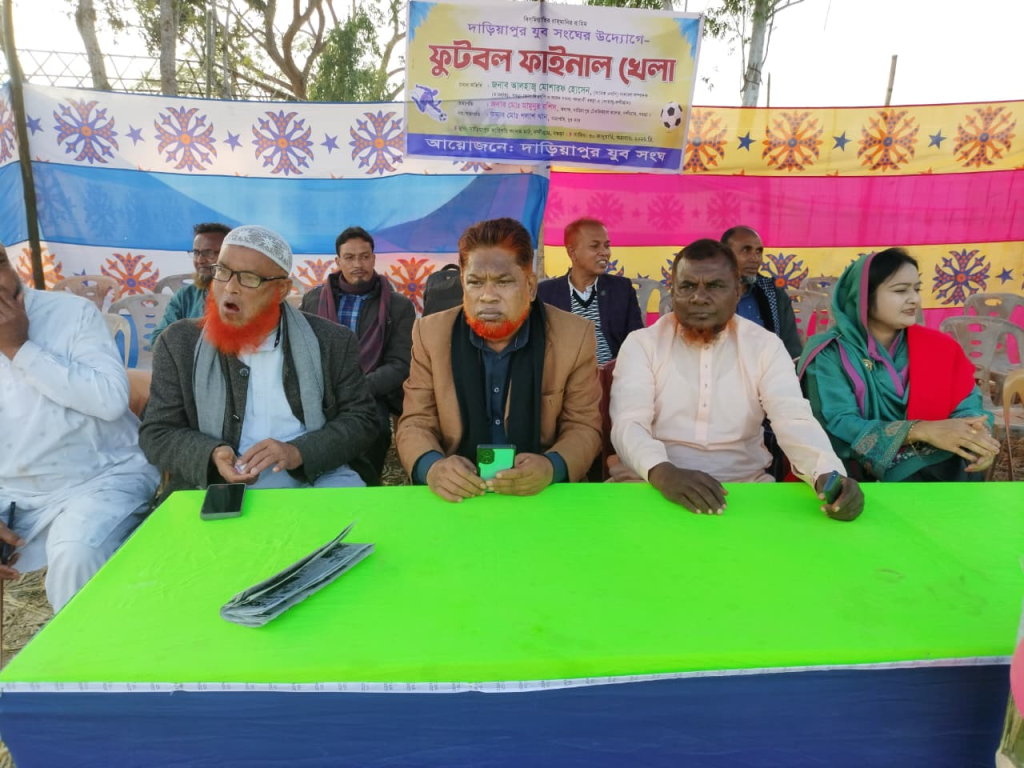 নন্দীগ্রামে দাড়িয়াপুর যুব সংঘ উদ্যোগে ফুটবল খেলা বক্তব্য; চেয়ারম্যান(প্যানেল-১) শামসুর রহমান 4 image 1